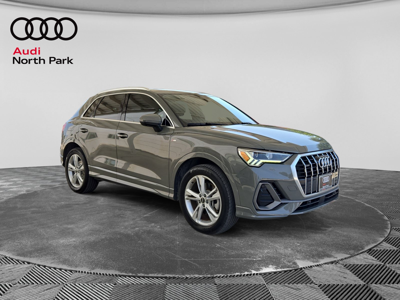 Certified 2022 Audi Q3 2.0T Premium Plus AWD/4WD image 7