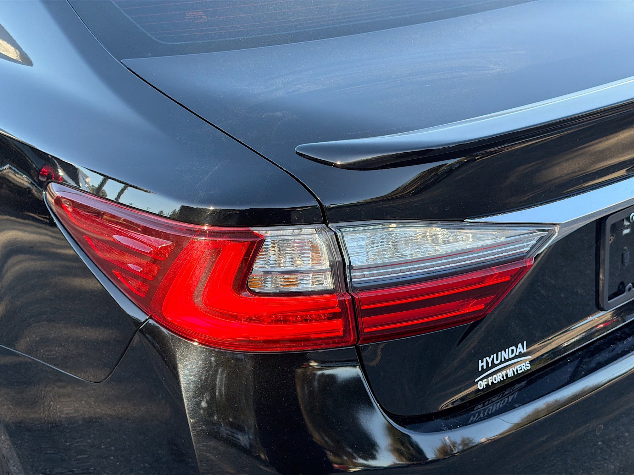 Used 2016 Lexus ES 350 w/ Navigation System Package image 10