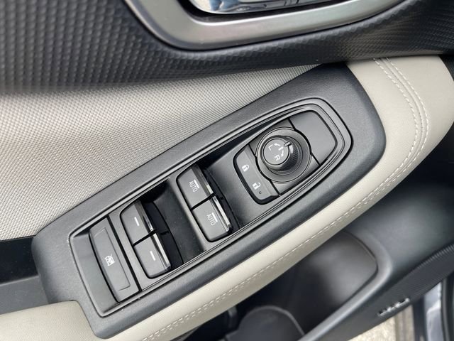 Used 2024 Subaru Forester Premium AWD/4WD image 30