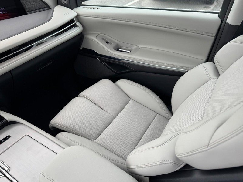 New 2025 Lincoln Navigator Reserve image 11