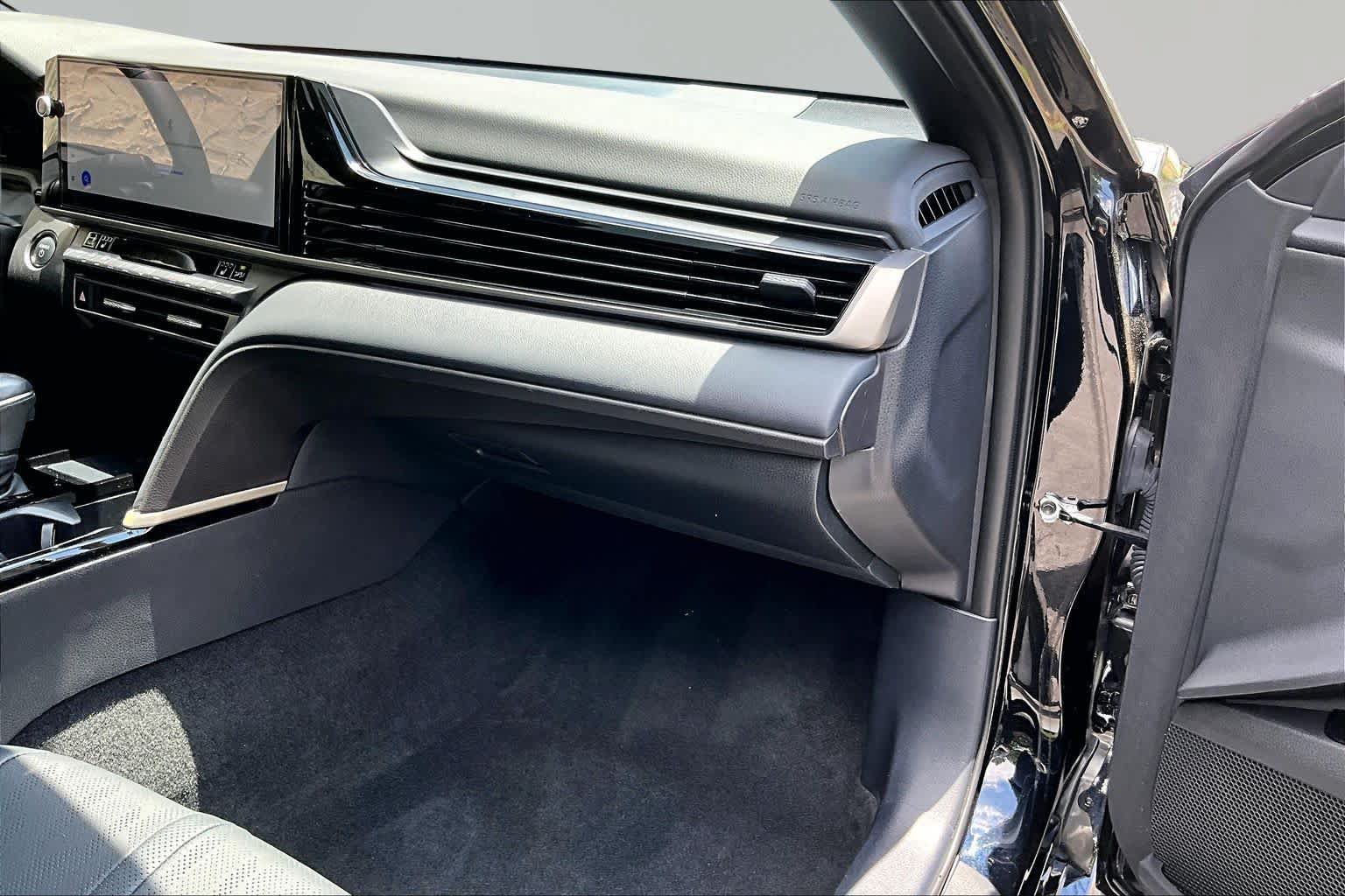 Certified 2025 Toyota Camry XSE FWD image 19