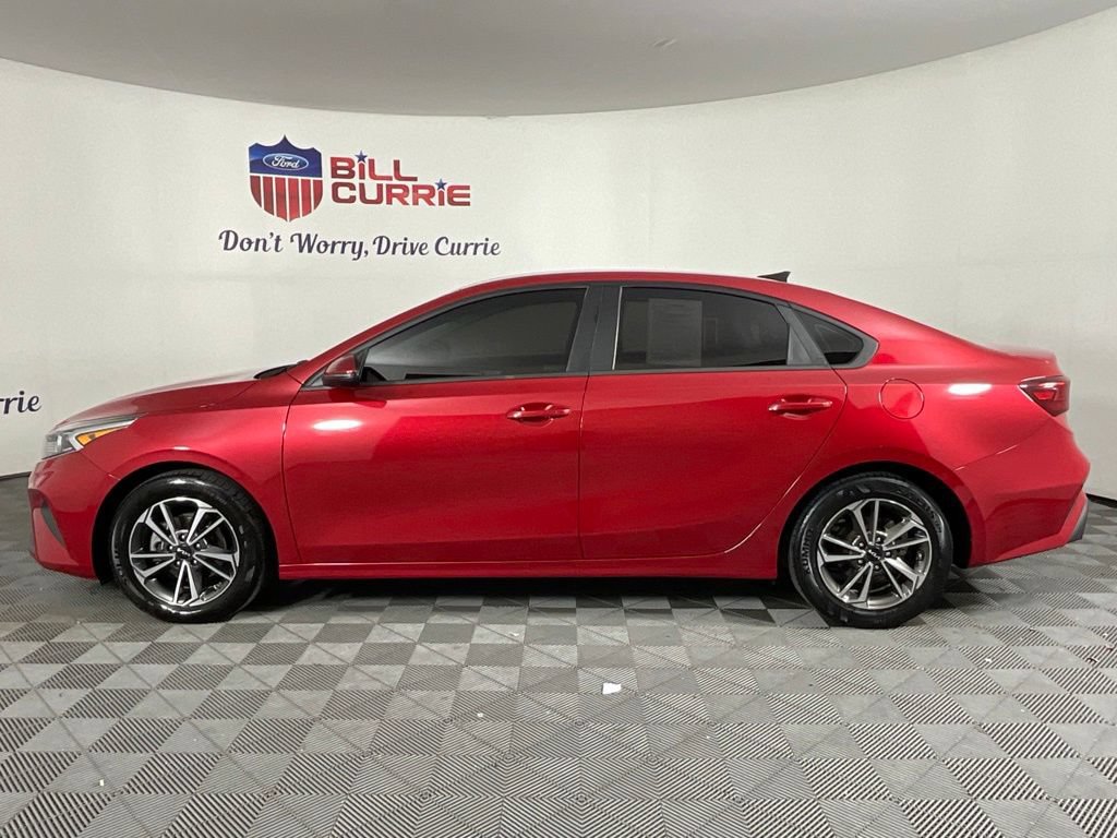 Used 2023 Kia Forte LXS w/ LXS Technology Package FWD image 6