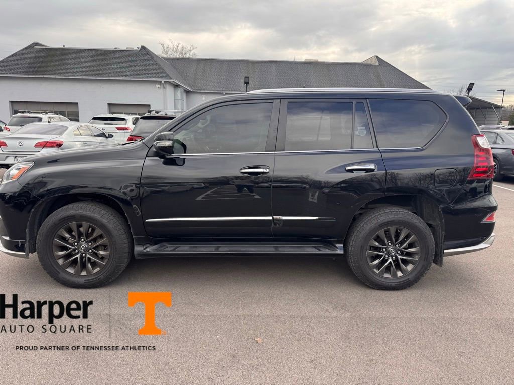 Used 2019 Lexus GX 460 image 2