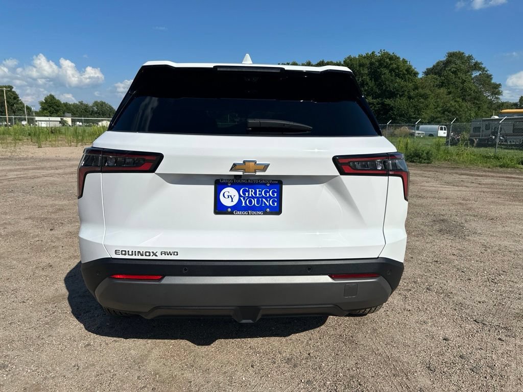 New 2027 Chevrolet Equinox LT w/ Convenience Package II AWD/4WD image 5