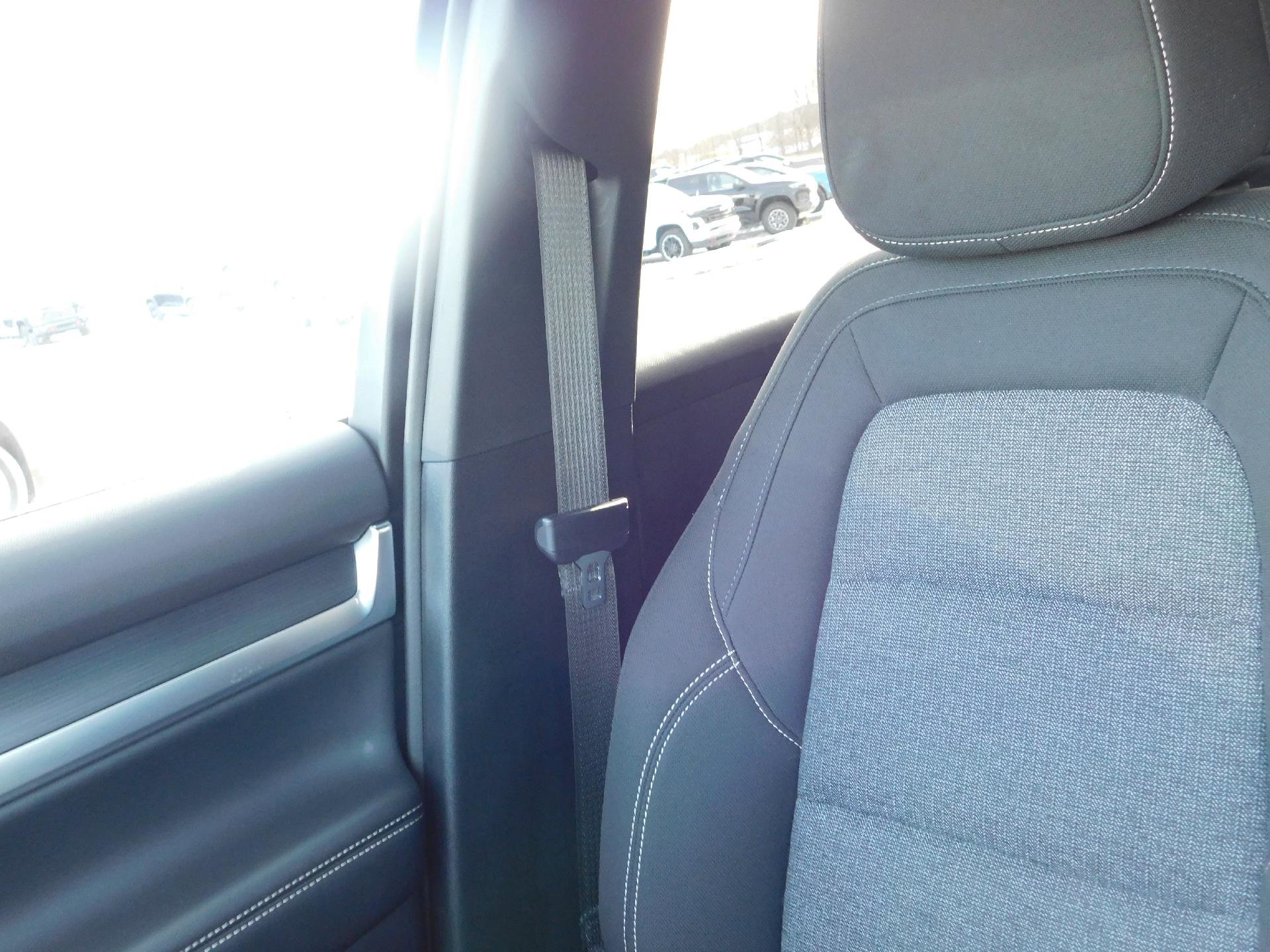 Used 2025 GMC Terrain Elevation image 33