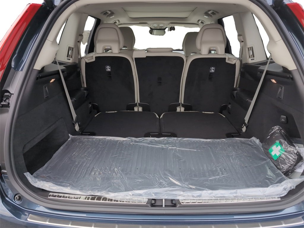 New 2025 Volvo XC90 B6 Plus w/ Protection Package Premier image 14