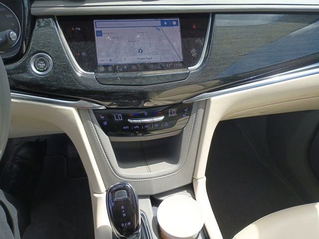 Used 2022 Cadillac XT6 Premium Luxury image 12