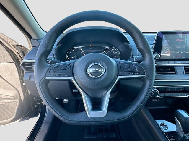 Used 2024 Nissan Altima 2.5 SV image 11
