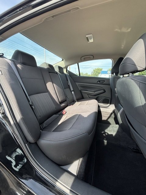 Used 2024 Nissan Altima 2.5 SV image 16