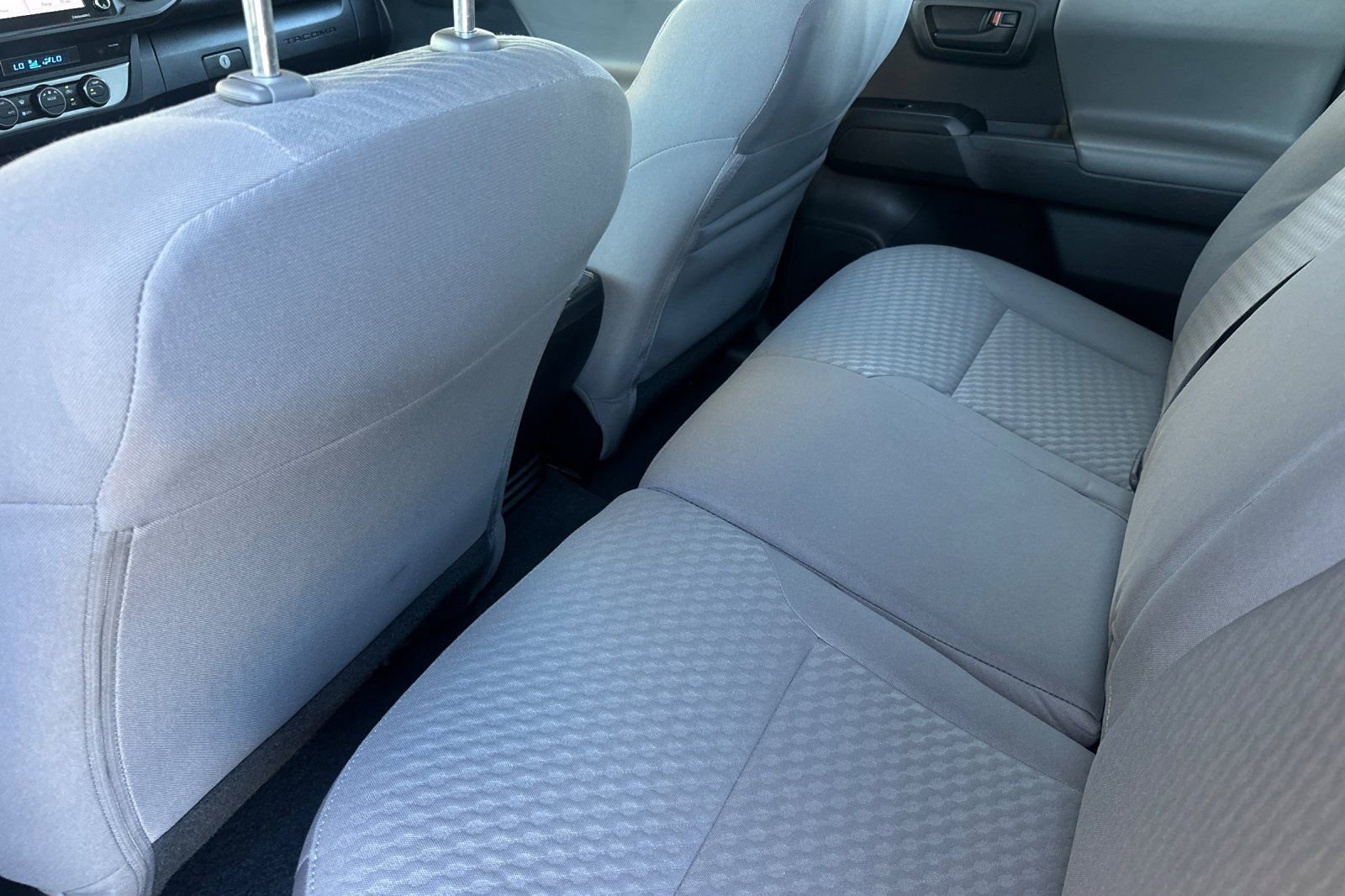 Used 2022 Toyota Tacoma SR AWD/4WD image 14