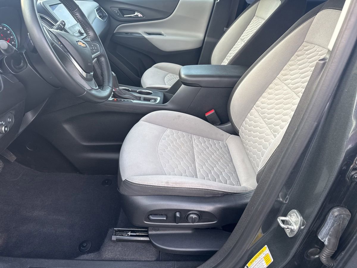 Used 2020 Chevrolet Equinox LT FWD image 17