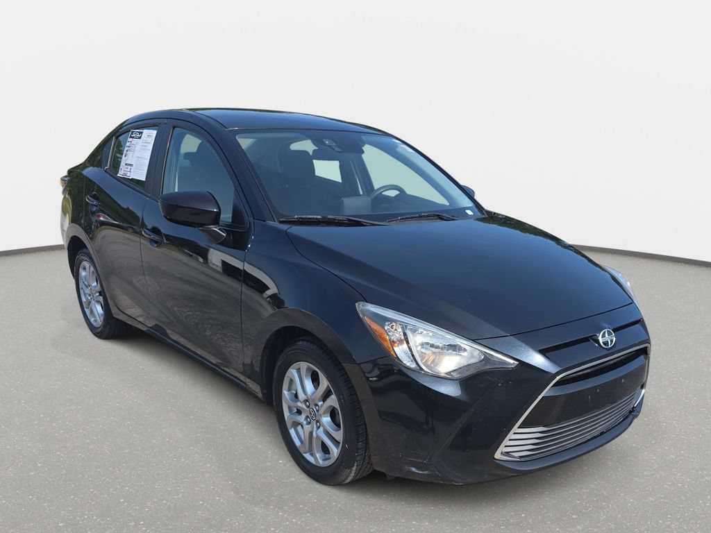 Used 2016 Scion iA FWD image 3