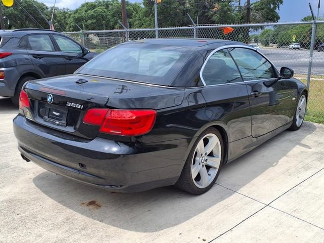 Used 2011 BMW 328i Convertible w/ Premium Pkg RWD image 4