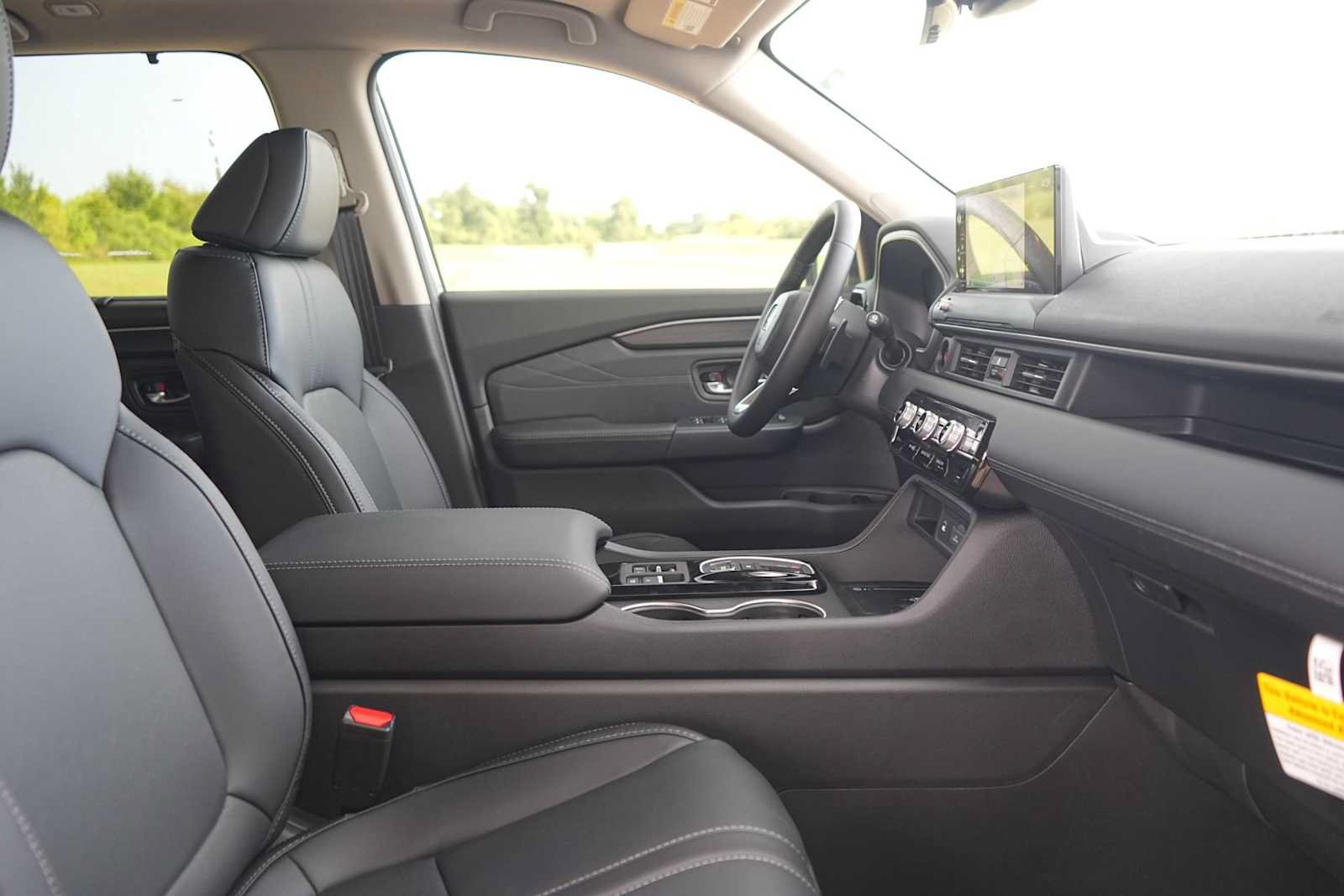 New 2026 Honda Pilot Touring image 14