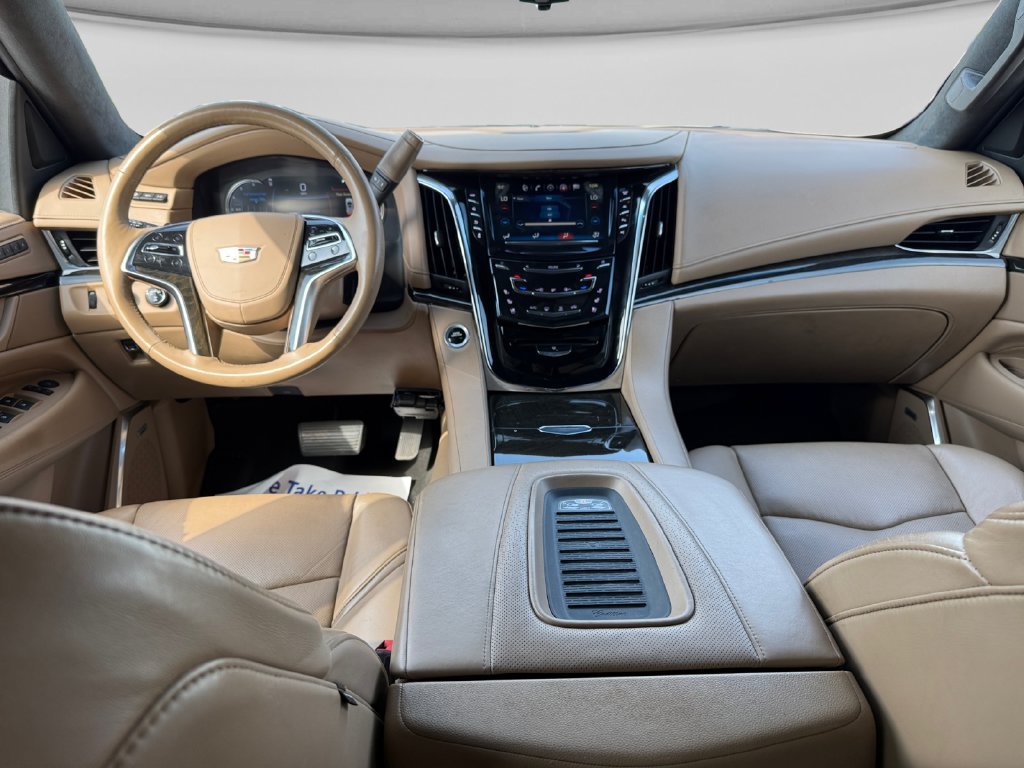 Used 2018 Cadillac Escalade ESV Platinum AWD/4WD image 23