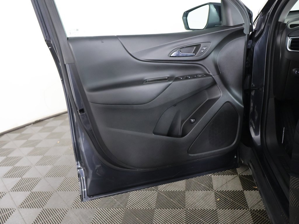 Used 2023 Chevrolet Equinox LT image 18