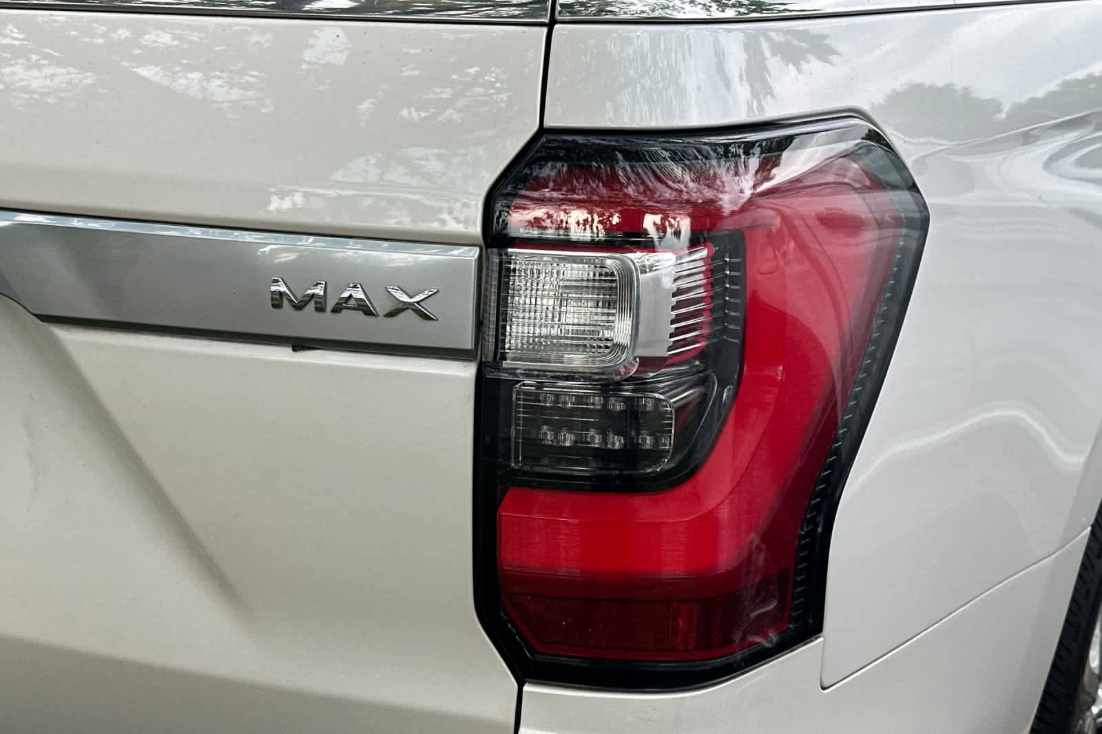 Used 2019 Ford Expedition Max Platinum AWD/4WD image 10