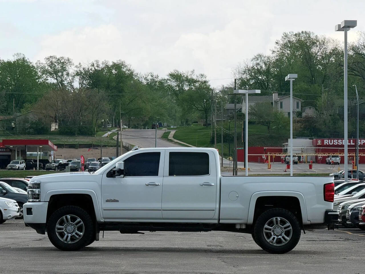 Used 2016 Chevrolet Silverado 2500 High Country w/ Duramax Plus Package AWD/4WD image 5