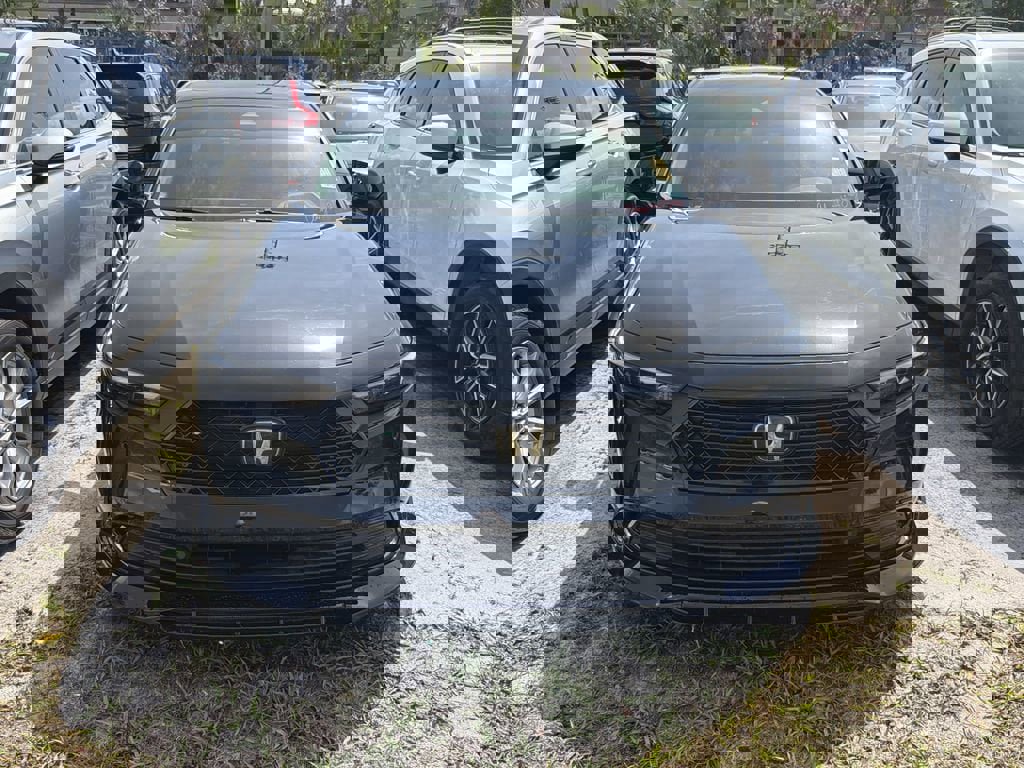 Used 2024 Honda Accord Touring image 2