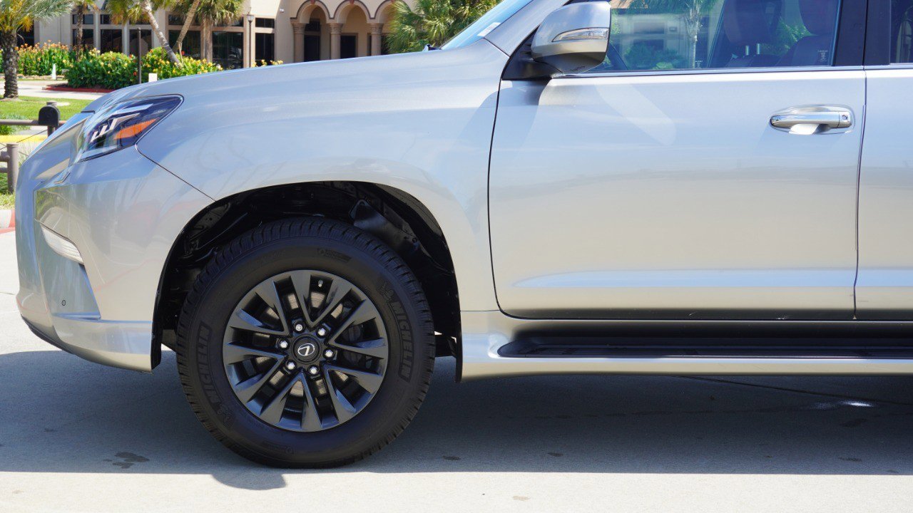 Used 2021 Lexus GX 460 Premium w/ Premium Package AWD/4WD image 10