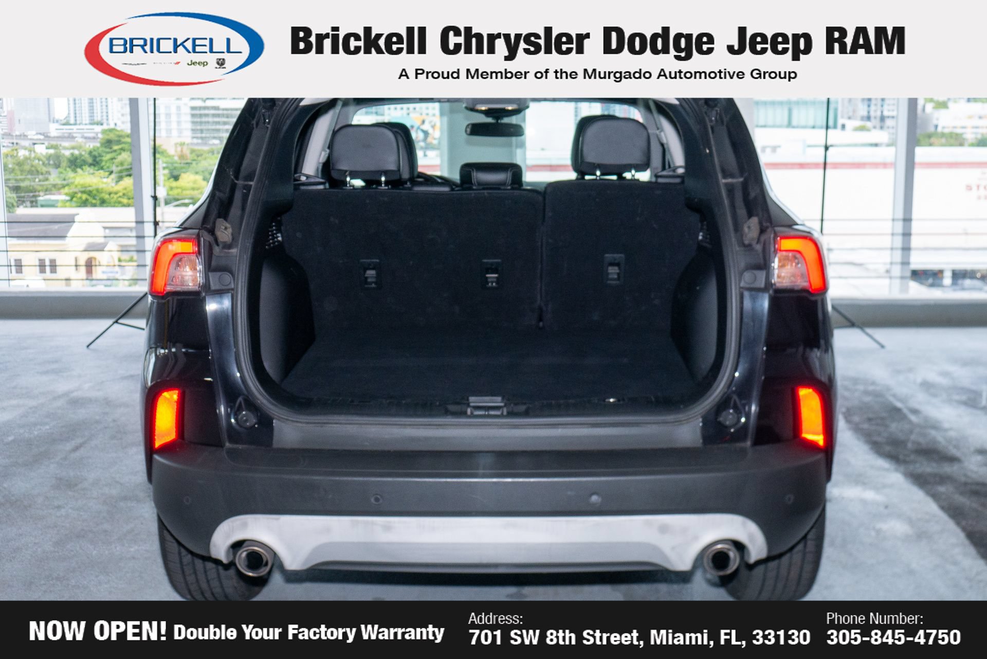 Used 2021 Ford Escape SEL w/ Technology Package FWD image 9