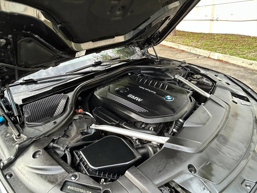 Used 2019 BMW 740i w/ Executive Package RWD image 27