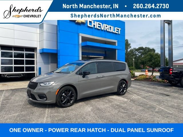 Used 2025 Chrysler Pacifica Limited
