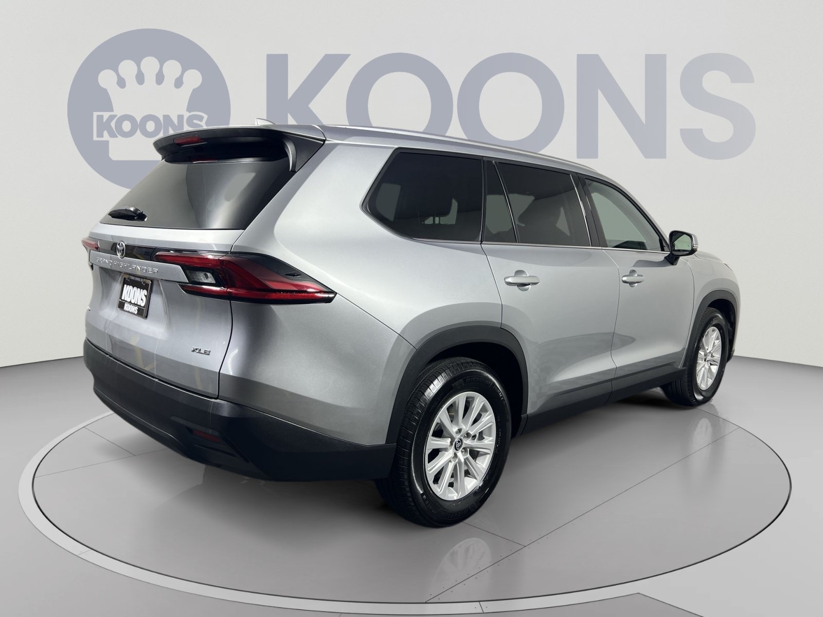 Used 2025 Toyota Grand Highlander AWD image 11
