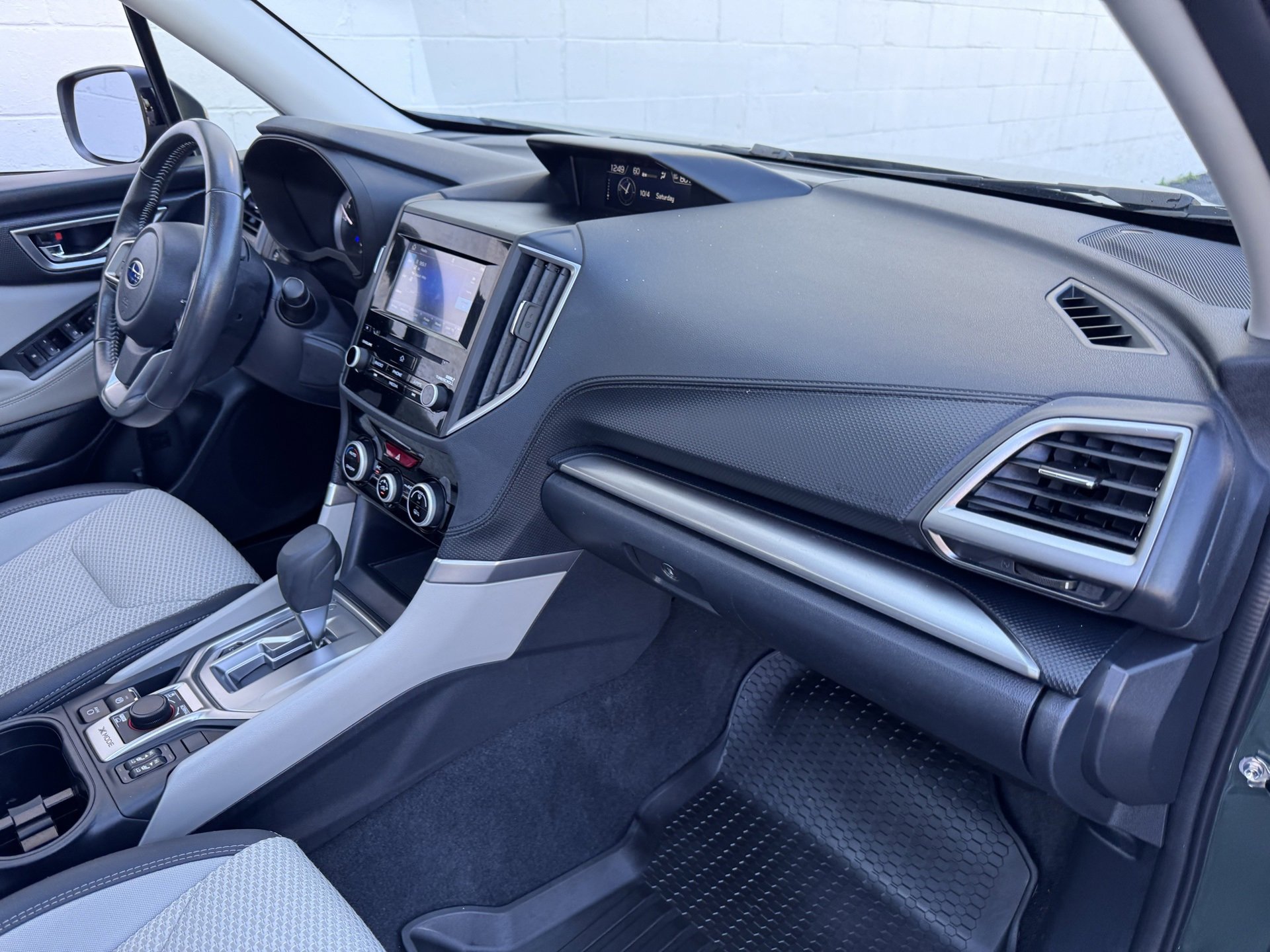 Used 2022 Subaru Forester Premium image 11