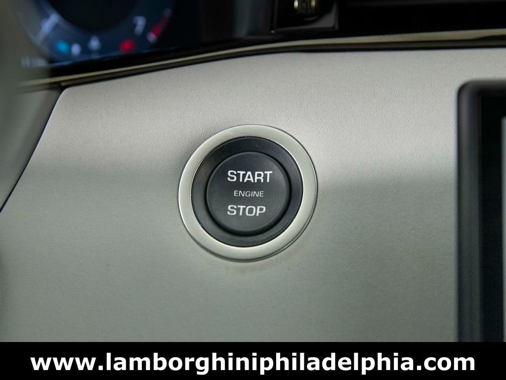 Used 2025 Land Rover Range Rover Evoque S AWD/4WD image 23