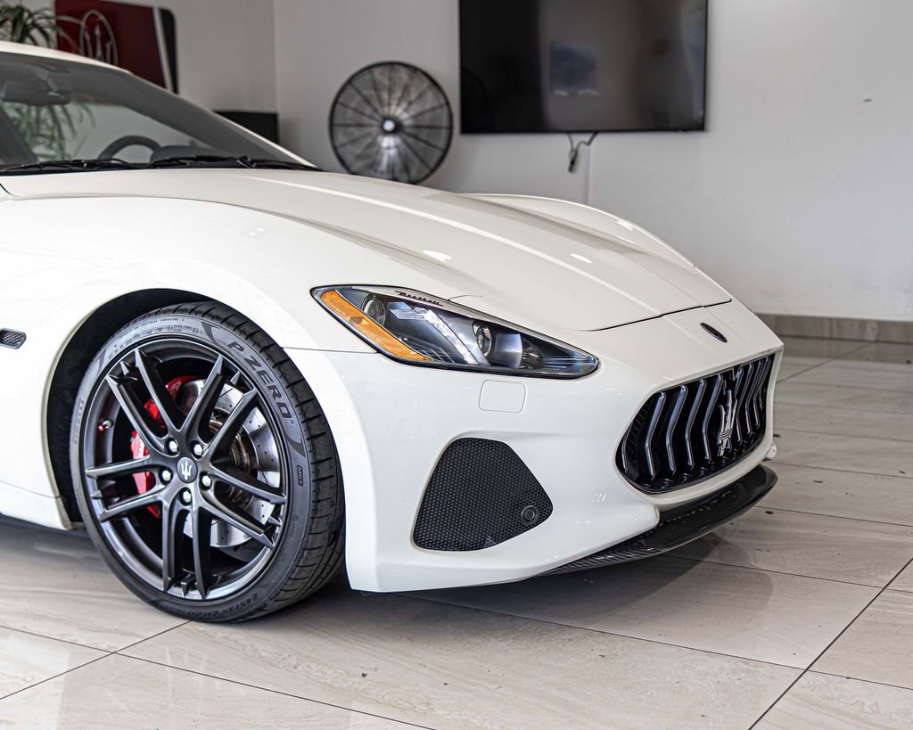 Used 2018 Maserati GranTurismo Sport image 3