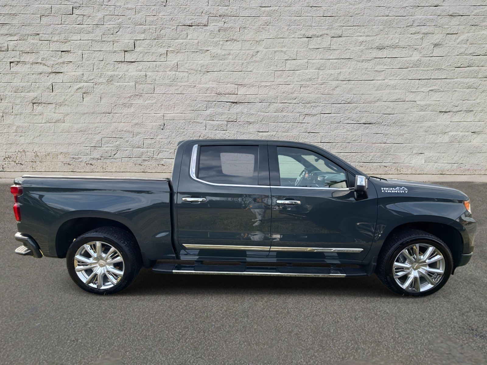 Used 2026 Chevrolet Silverado 1500 High Country w/ High Country Premium Package image 4