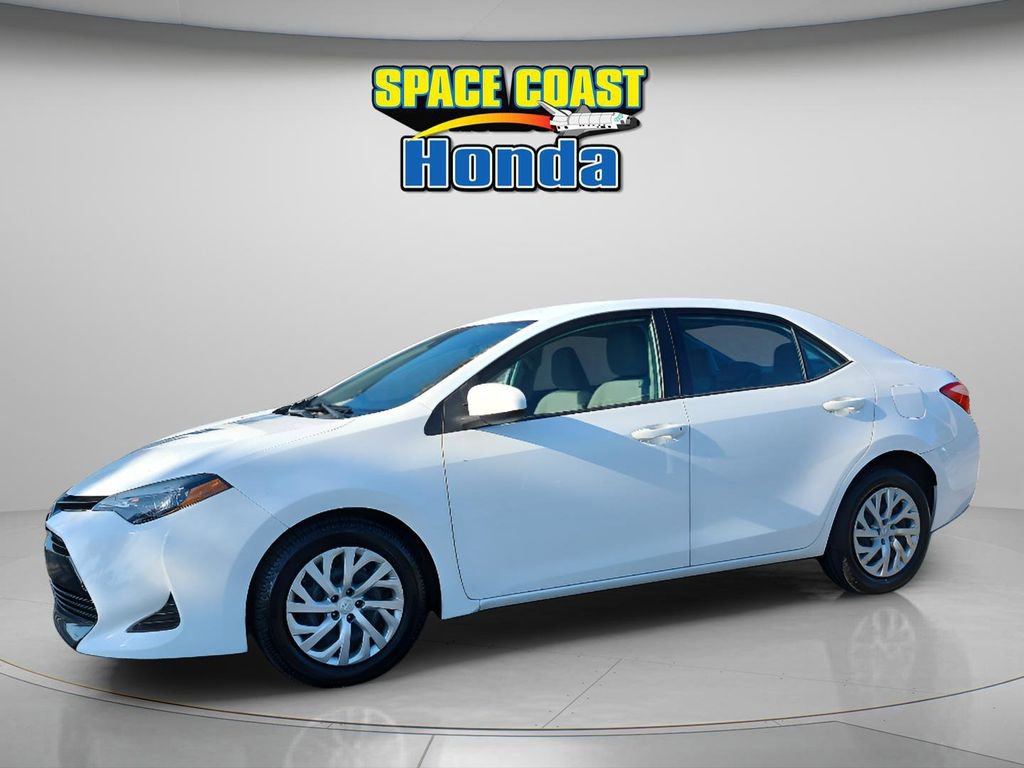 Used 2019 Toyota Corolla LE image 9