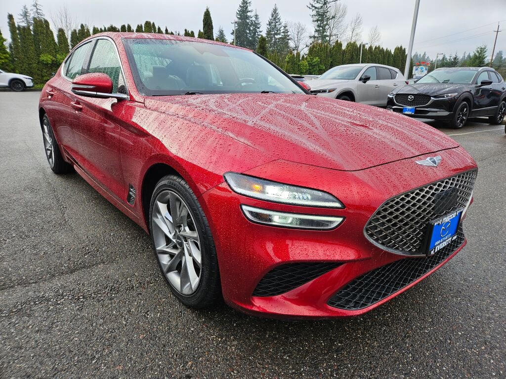 Used 2022 Genesis G70 2.0T image 3