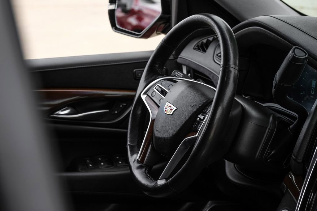 Used 2019 Cadillac Escalade Premium Luxury w/ LPO, Radiant Package RWD image 12