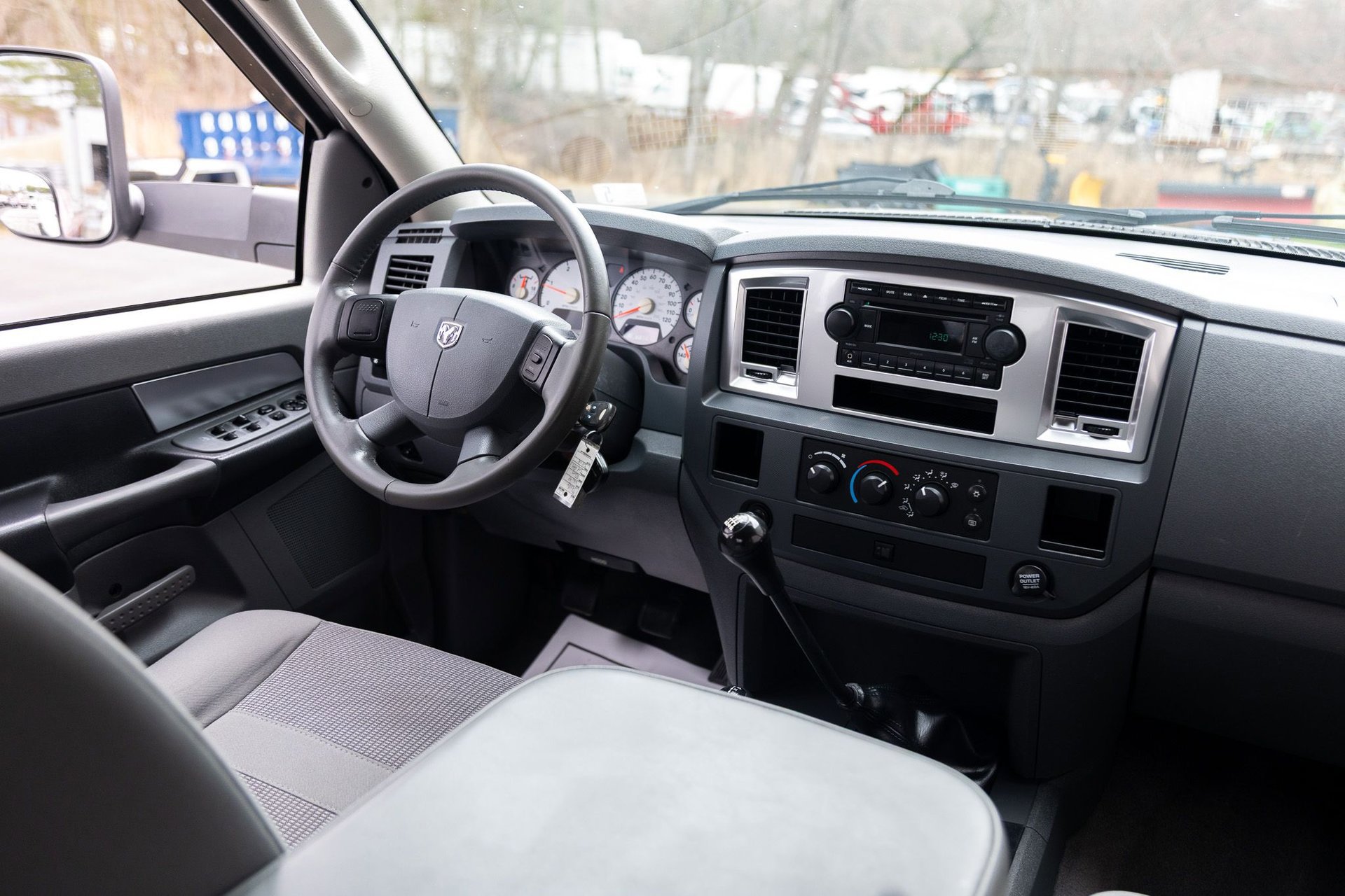 Used 2007 Dodge Ram 3500 Truck SLT image 37