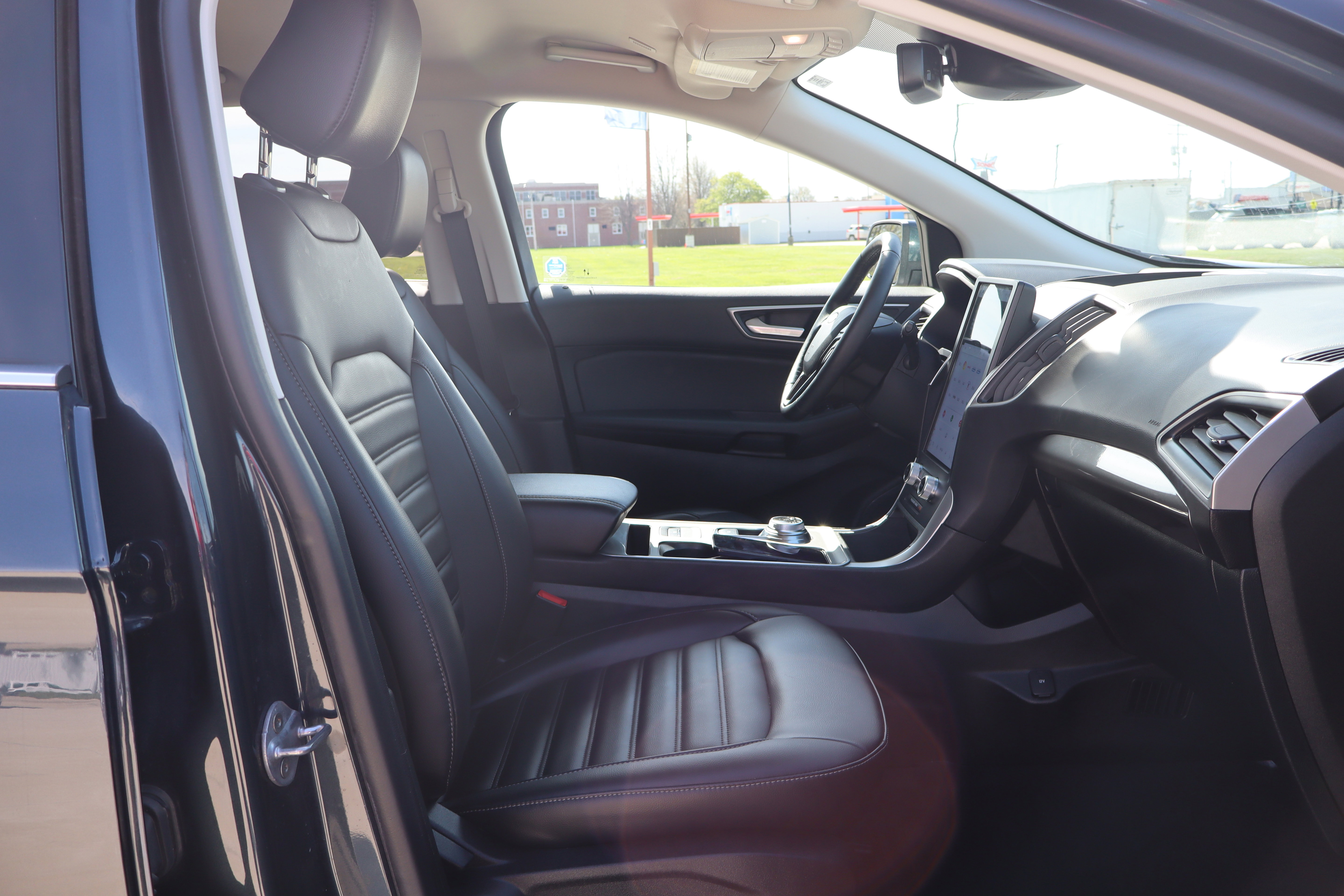 Used 2024 Ford Edge SEL w/ Convenience Package AWD/4WD image 13
