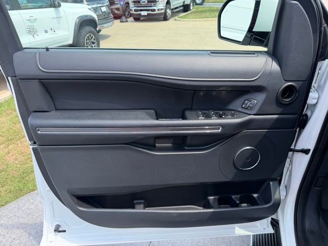 Used 2023 Ford Expedition Max XLT RWD image 9