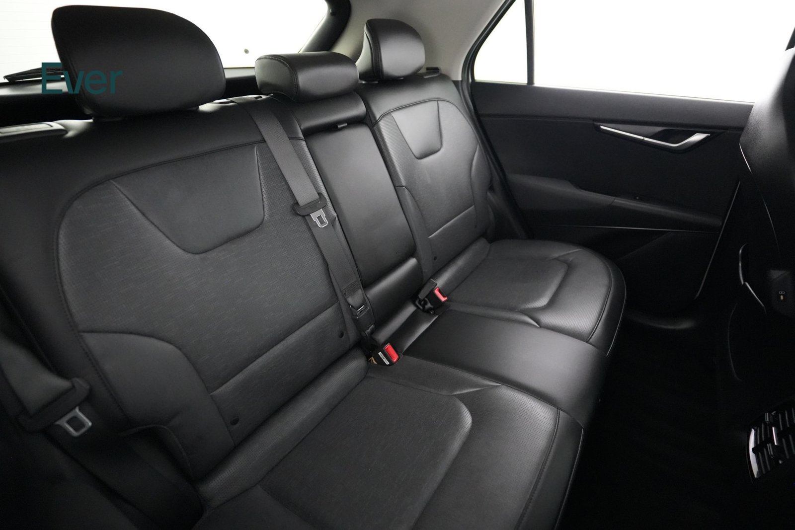 Used 2023 Kia Niro Wave FWD image 5
