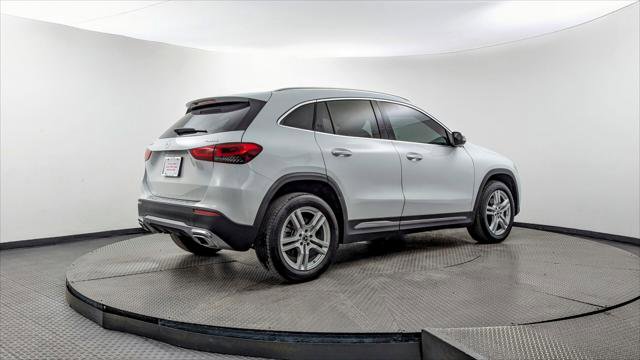 Used 2021 Mercedes-Benz GLA 250 4MATIC w/ Premium Package image 8