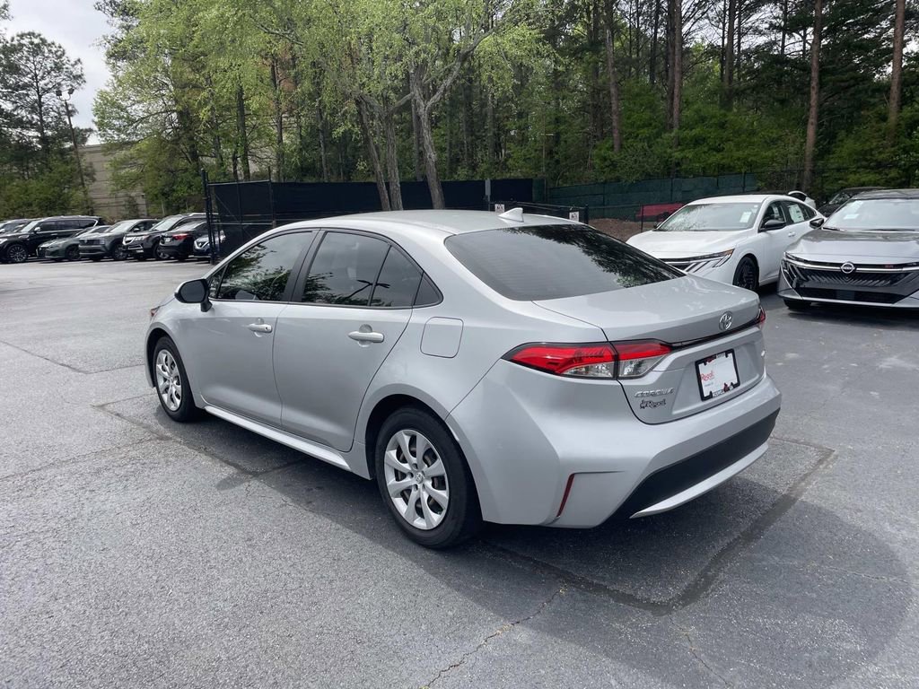 Used 2022 Toyota Corolla LE image 7