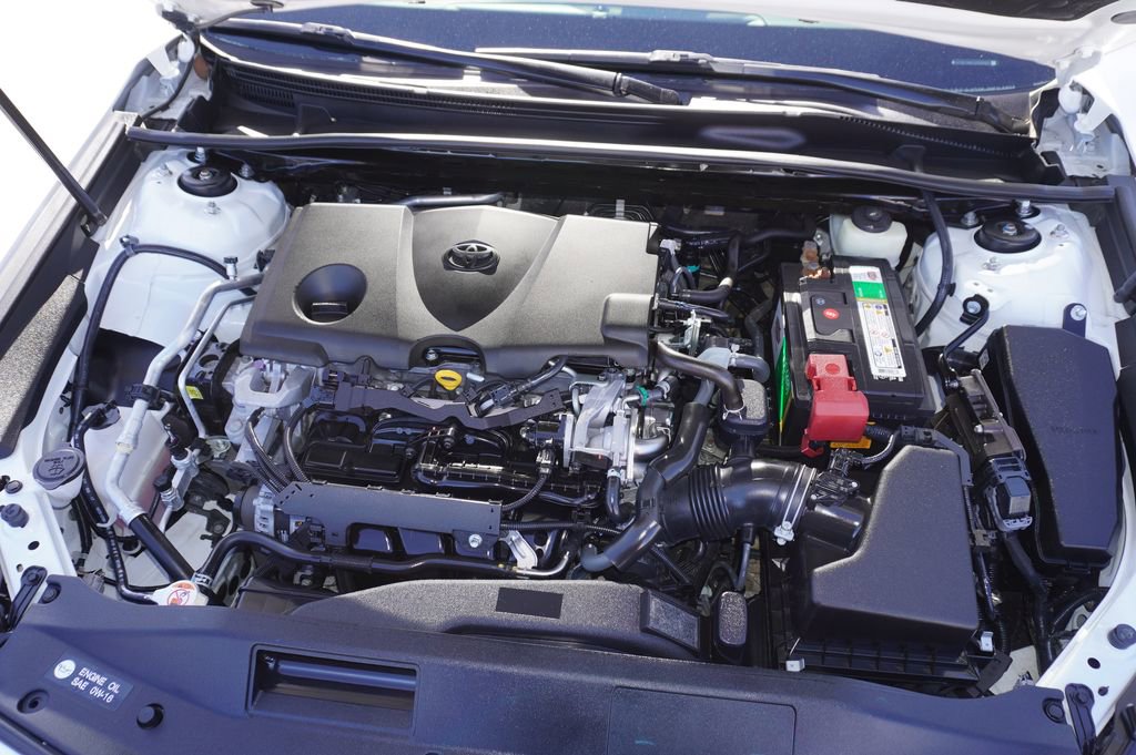 Certified 2018 Toyota Camry LE FWD image 17