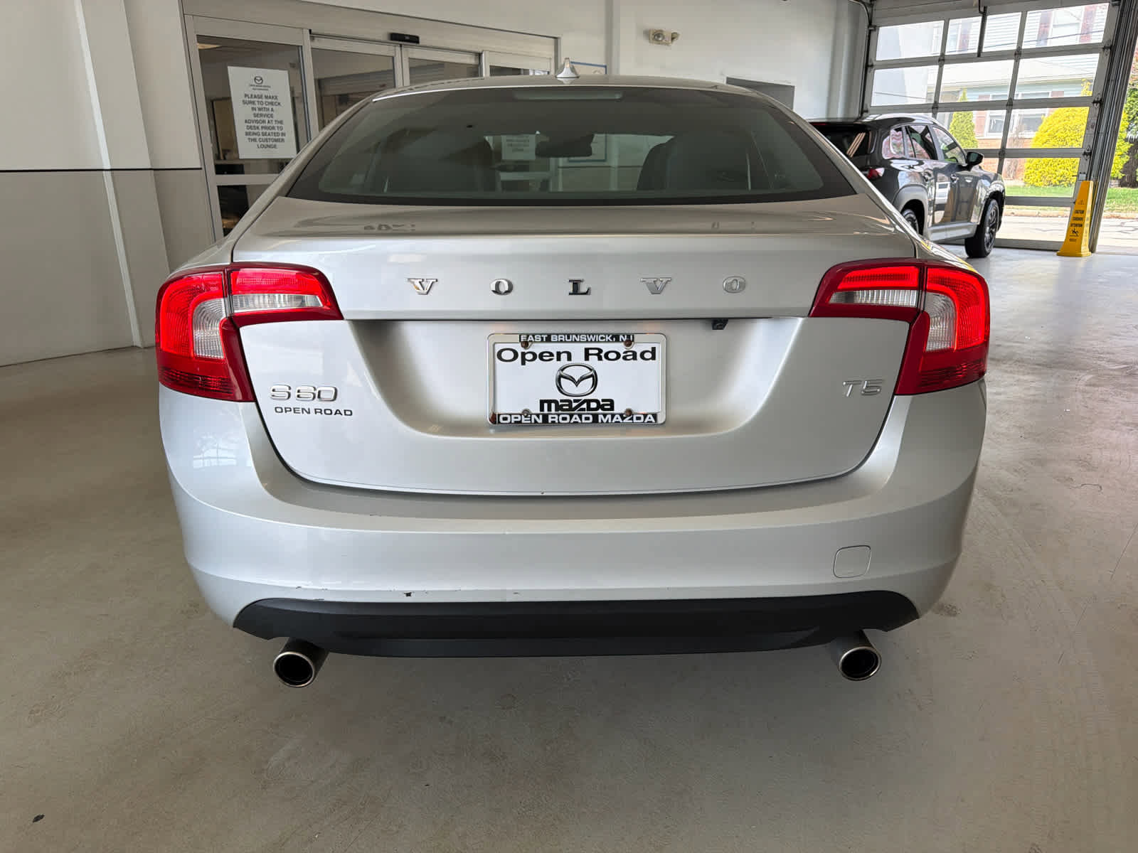 Used 2012 Volvo S60 T5 image 5