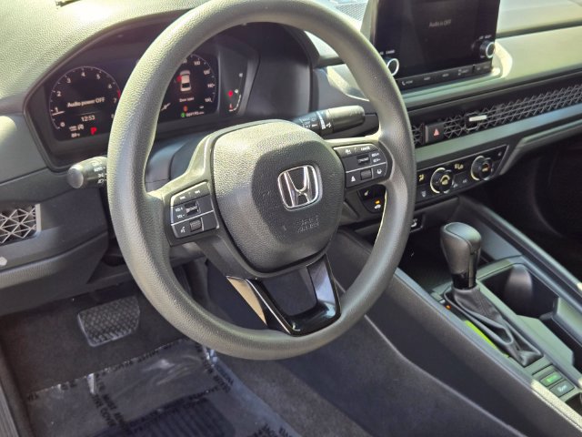Used 2023 Honda Accord EX image 9