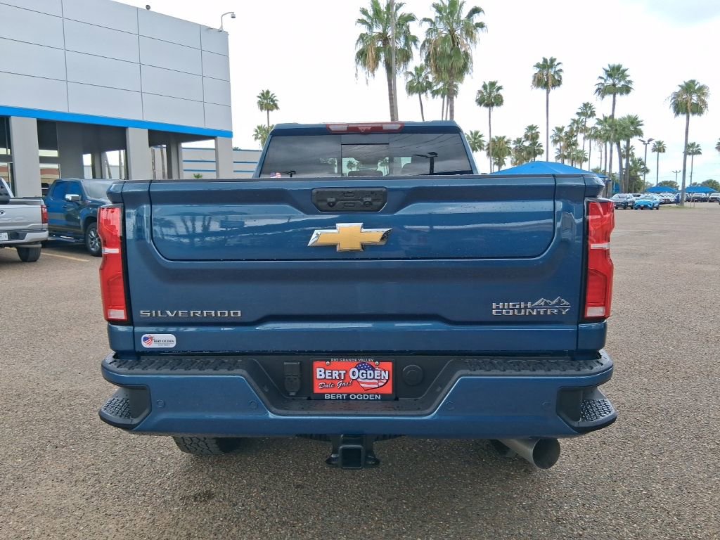 New 2026 Chevrolet Silverado 2500 High Country w/ High Country Premium Package AWD/4WD image 6