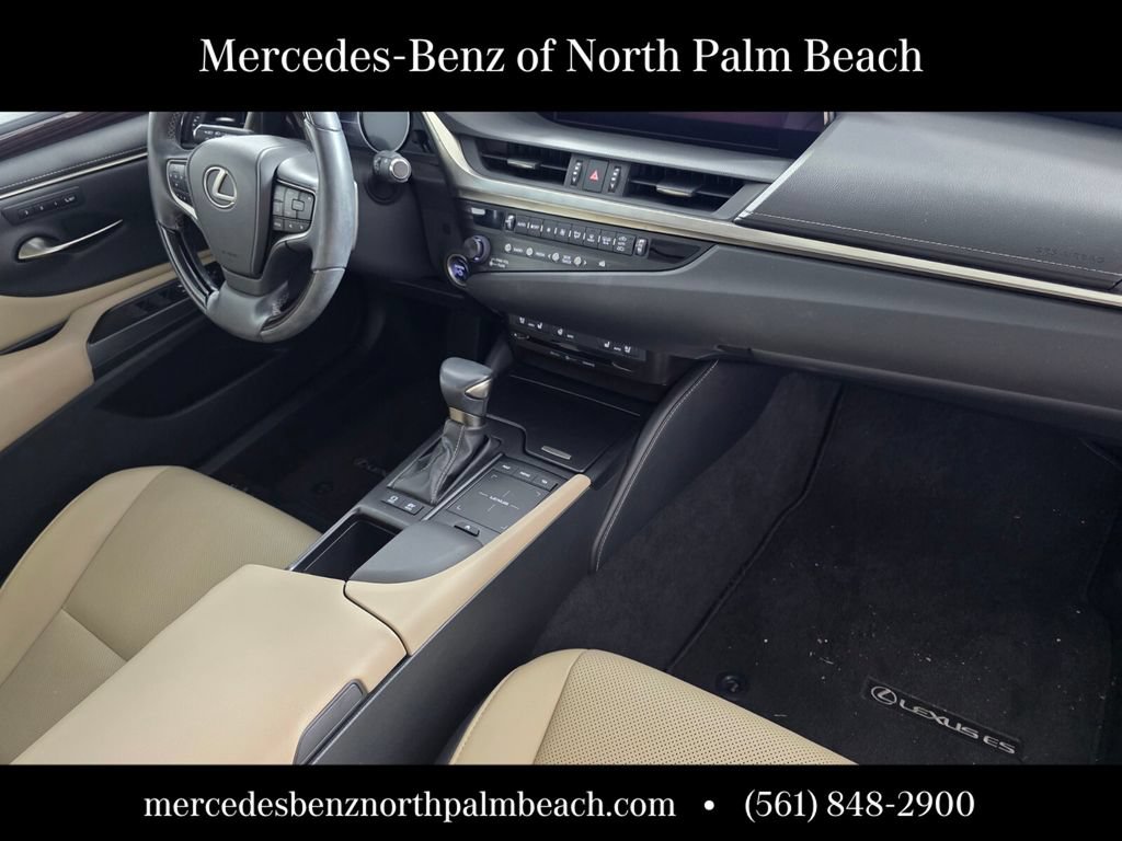 Used 2019 Lexus ES 300h w/ Premium Package FWD image 31