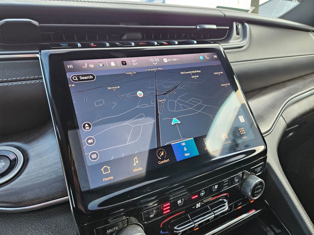 Used 2023 Jeep Grand Cherokee Overland w/ Luxury Tech Group IV image 27