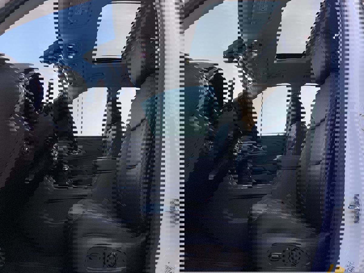 Used 2020 Chevrolet Traverse Premier AWD/4WD image 33