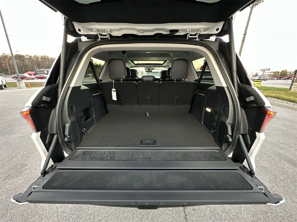 New 2025 Lincoln Navigator L Reserve image 25