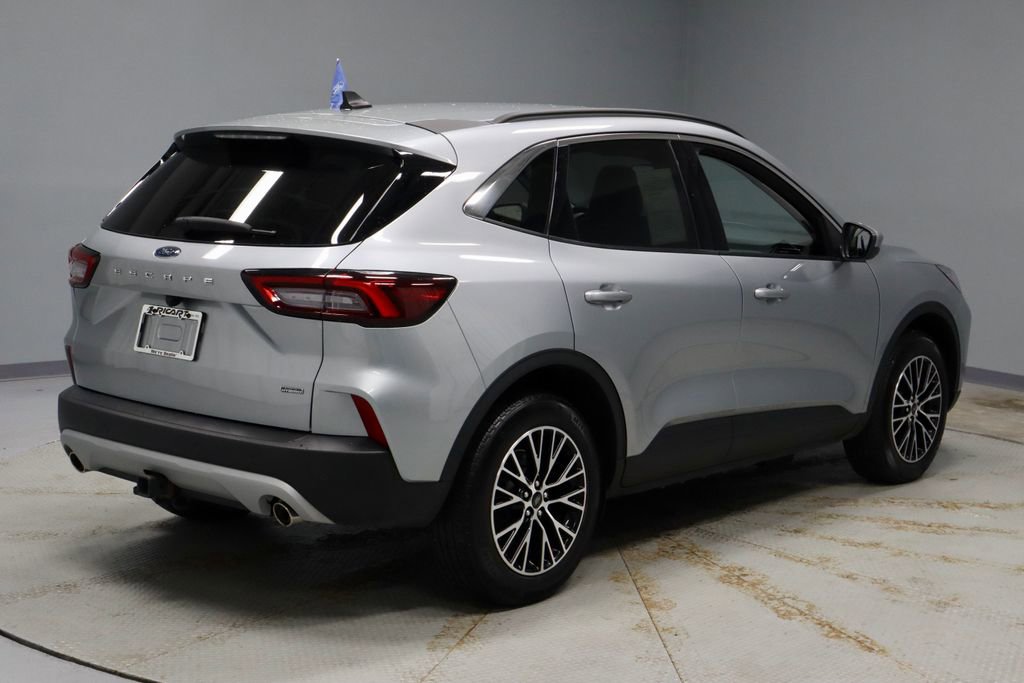 Certified 2023 Ford Escape SE w/ Class II Trailer Tow Package image 13